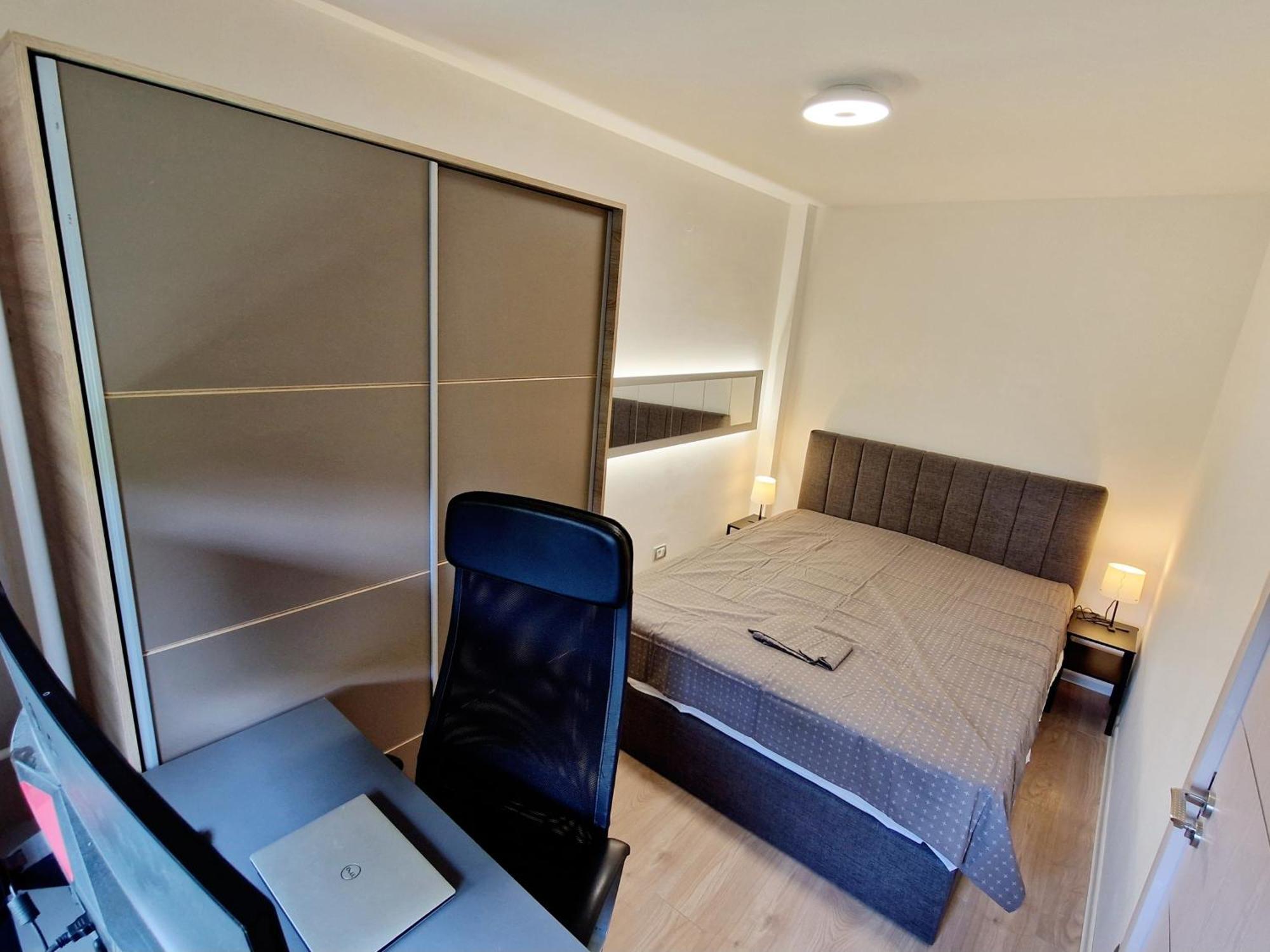 Cosy Novi Sad Loft, Self Check-In Apartment ภายนอก รูปภาพ