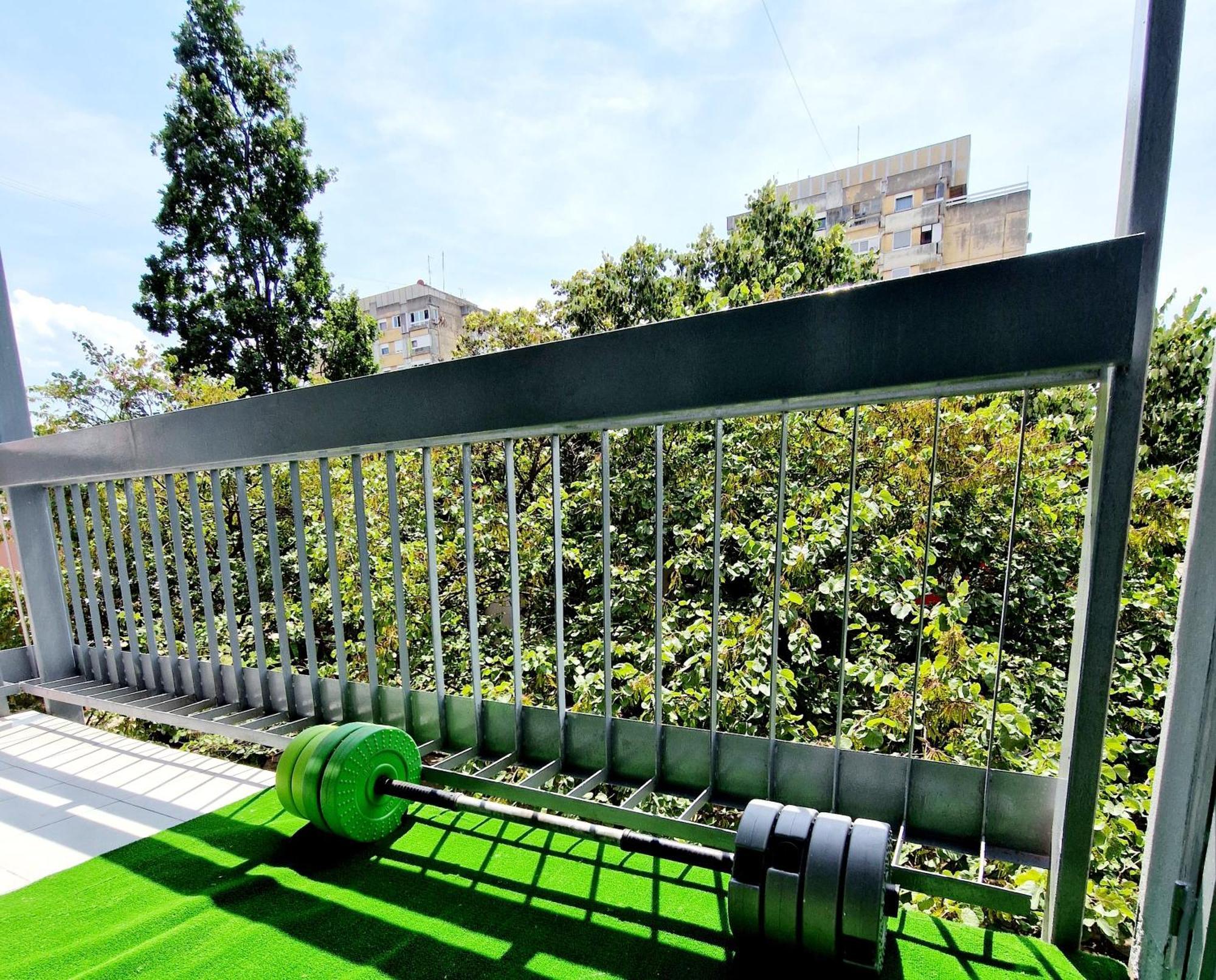 Cosy Novi Sad Loft, Self Check-In Apartment ภายนอก รูปภาพ